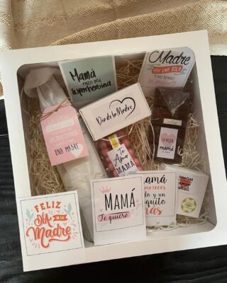 Para agasajar a mamá como se merece, tenemos nuestras giftbox! ❤️‍🔥

Incluye una confitura, 3 macarons, los bombones que más te gusten y una tableta de choco. Además incluye un DV Catena Zapata.

Es un regalo increíble con diseño personalizado ⭐️